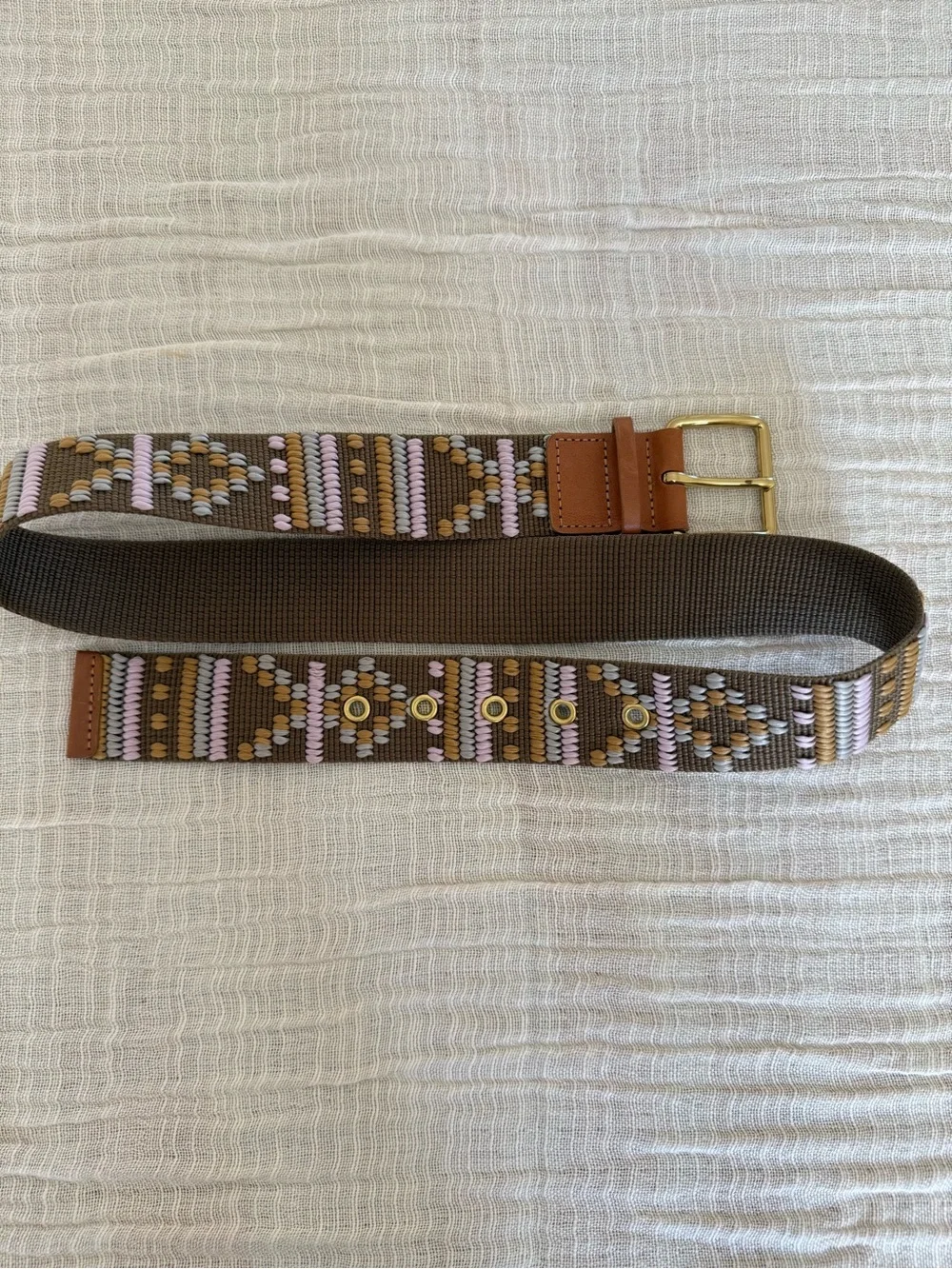 for your J.Crew belt. 🌵 J.Crew Bohemian Geo-Embroidered Web Belt – Size XS 🌸
